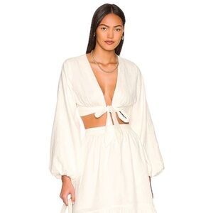 Chic Cream Tie-Front Crop Top